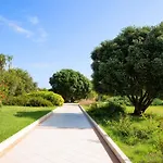 Marina Garden 4*