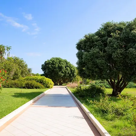 Marina Garden 4*